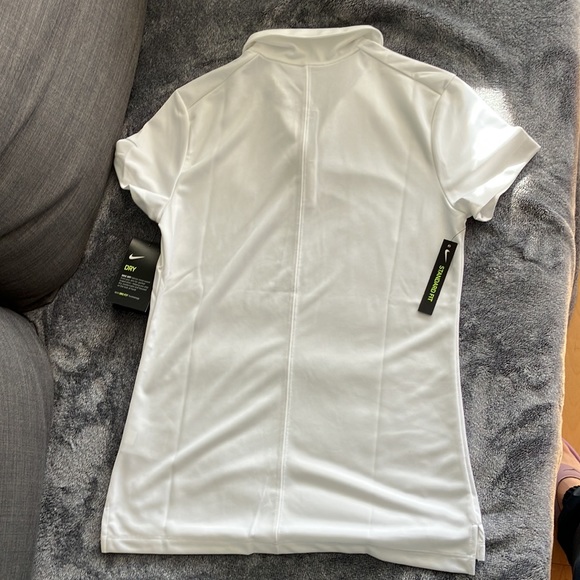 Size women’s small Nike golf collared shirt - Picture 7 of 8